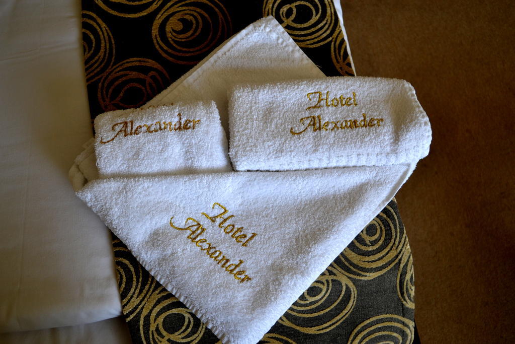 Alexander Hotel Asenovgrad Room photo